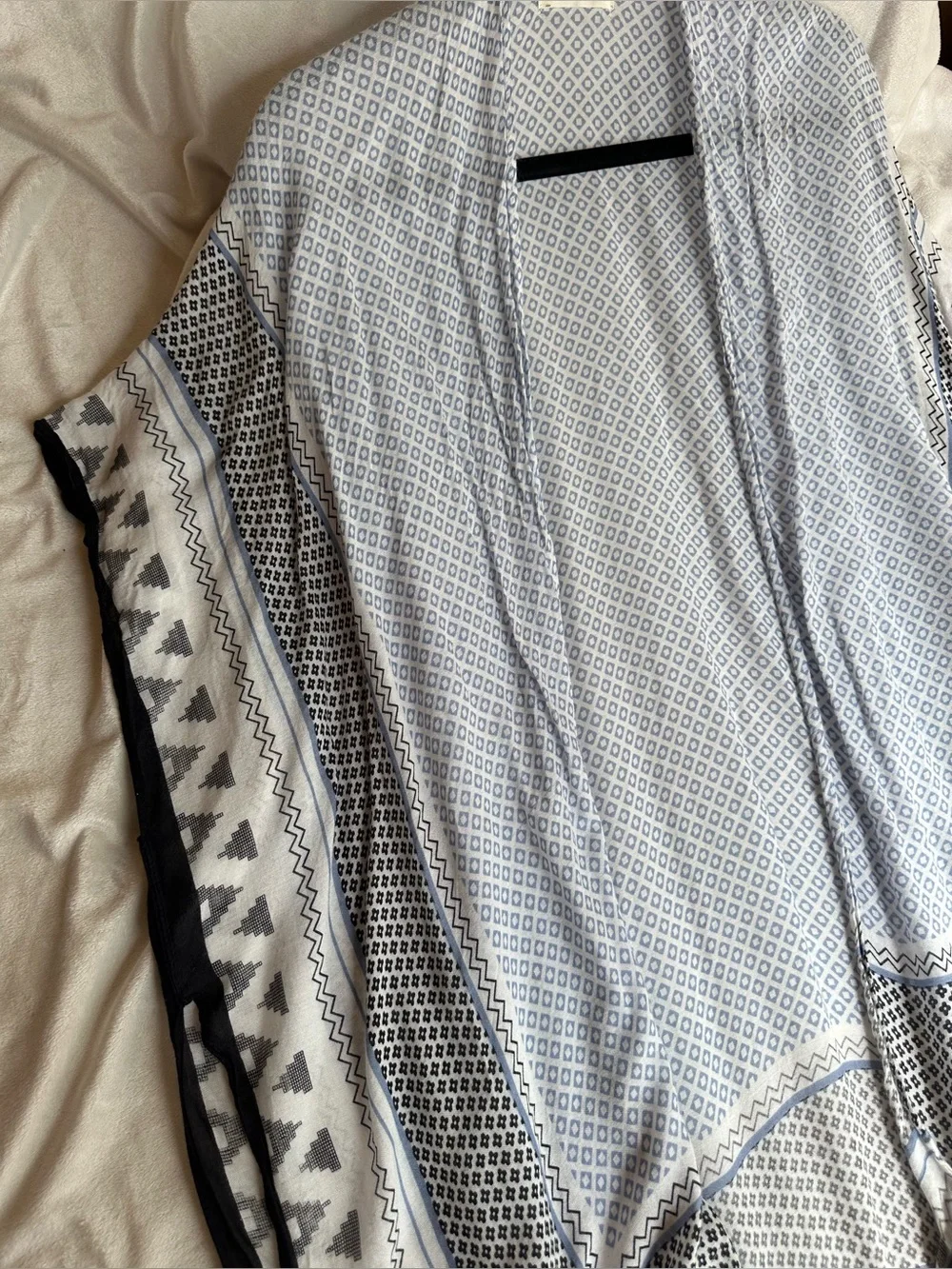 Blue & White Printed Open-Front Kimono Tunic - Women Tops